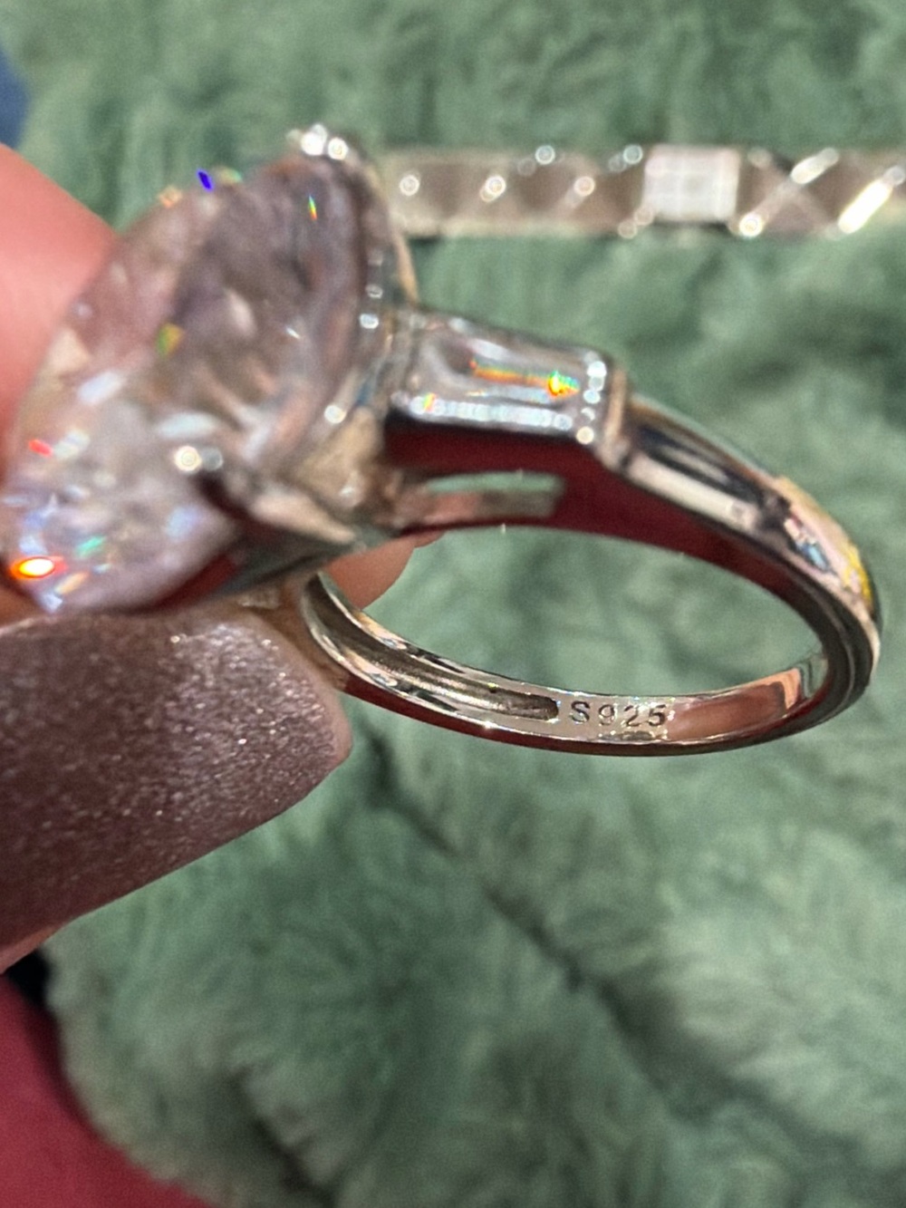 Size 5 ring - Picture 11 of 11